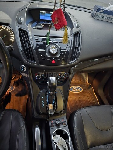 Ford Kuga 2013, 143,300 km - 1.6 l - Bakı