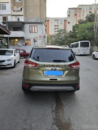Ford Kuga 2013, 143,300 km - 1.6 l - Bakı