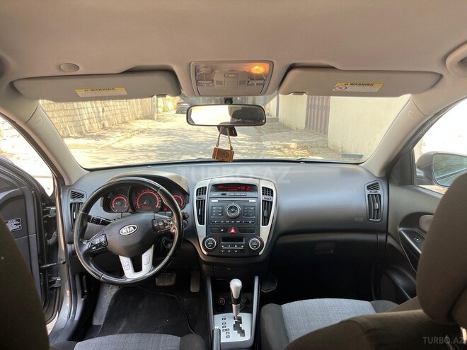 Kia  2011, 400,000 km - 1.6 l - Bakı