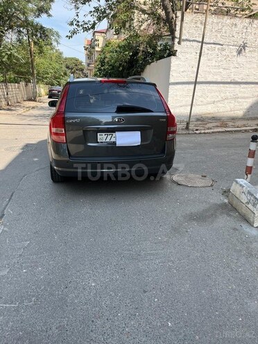 Kia  2011, 400,000 km - 1.6 l - Bakı