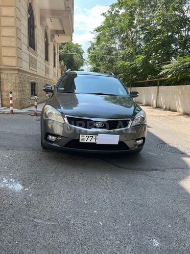 Kia  2011, 400,000 km - 1.6 l - Bakı