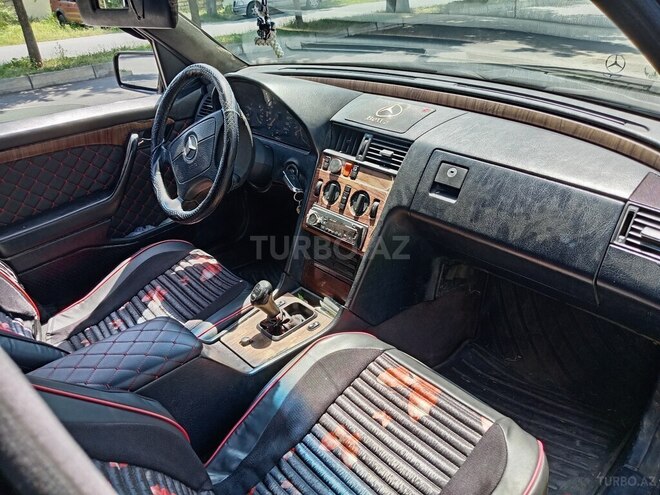 Mercedes C 180 1994, 400,000 km - 1.8 л - Zaqatala