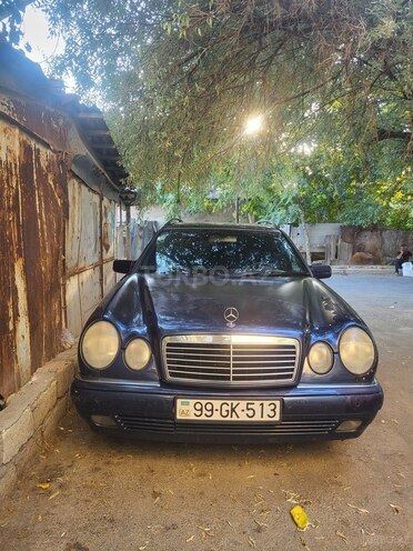 Mercedes E 200 1998, 273,000 km - 2.0 l - Bakı