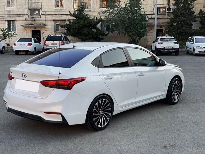 Hyundai Accent 2019, 72,420 km - 1.6 л - Bakı