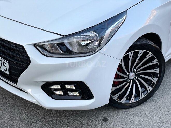 Hyundai Accent 2019, 72,420 km - 1.6 л - Bakı