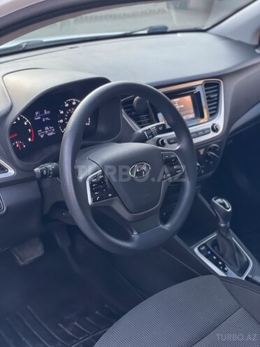 Hyundai Accent 2019, 72,420 km - 1.6 л - Bakı