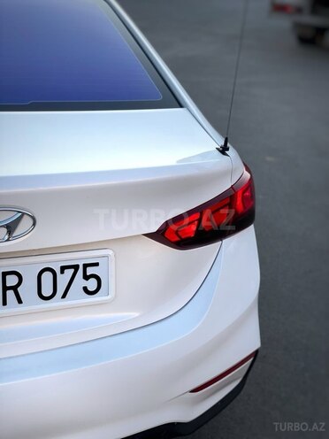 Hyundai Accent 2019, 72,420 km - 1.6 л - Bakı