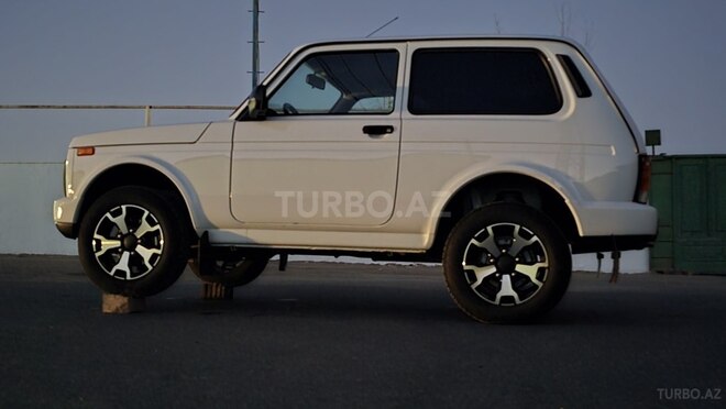 LADA (VAZ) Niva 2024, 7,900 km - 1.7 л - Bakı