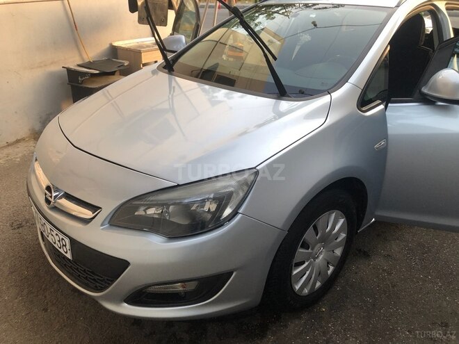 Opel Astra 2015, 140,600 km - 1.4 л - Bakı