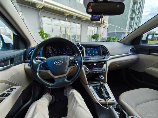 Hyundai Elantra 2018, 121,666 km - 2.0 l - Bakı