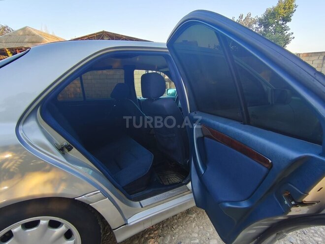 Mercedes C 200 2000, 370,000 km - 2.0 l - Salyan