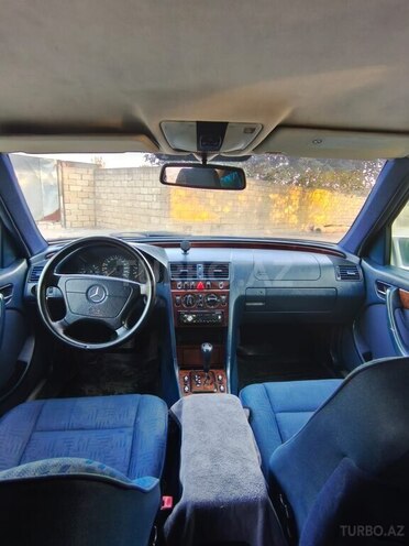 Mercedes C 200 2000, 370,000 km - 2.0 l - Salyan