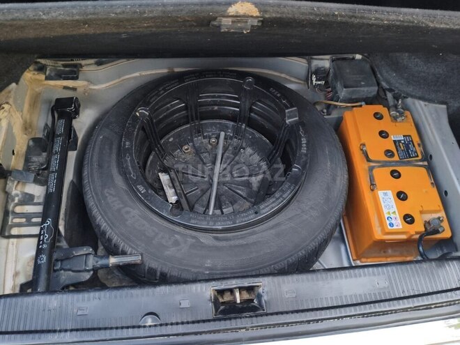 Mercedes C 200 2000, 370,000 km - 2.0 l - Salyan
