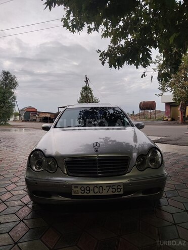 Mercedes C 220 2002, 426,958 km - 2.2 l - Masallı