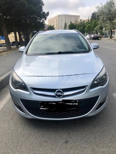 Opel Astra 2015, 140,600 km - 1.4 л - Bakı
