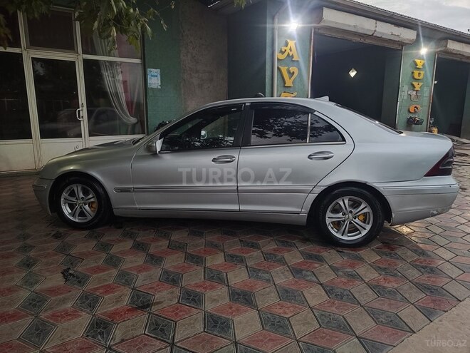 Mercedes C 220 2002, 426,958 km - 2.2 l - Masallı