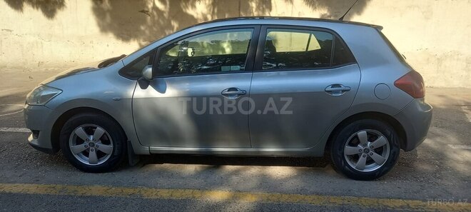 Toyota Auris 2008, 281,000 km - 1.4 л - Bakı