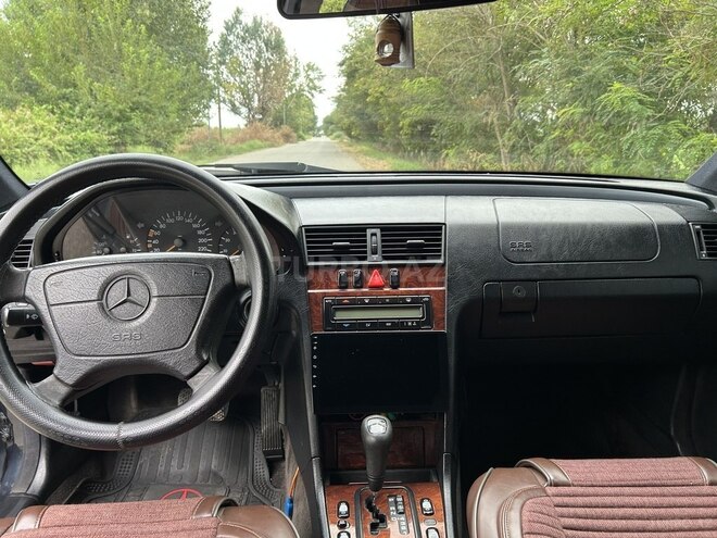 Mercedes C 200 1998, 277,000 km - 2.0 л - Beyləqan