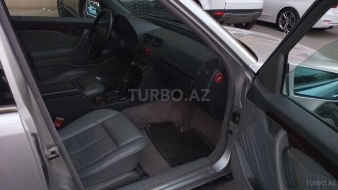 Mercedes C 280 1995, 256,333 km - 2.8 л - Bakı