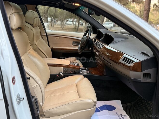 BMW 740 2006, 285,000 km - 4.0 l - Bakı