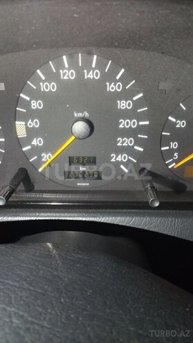 Mercedes C 280 1995, 256,333 km - 2.8 л - Bakı