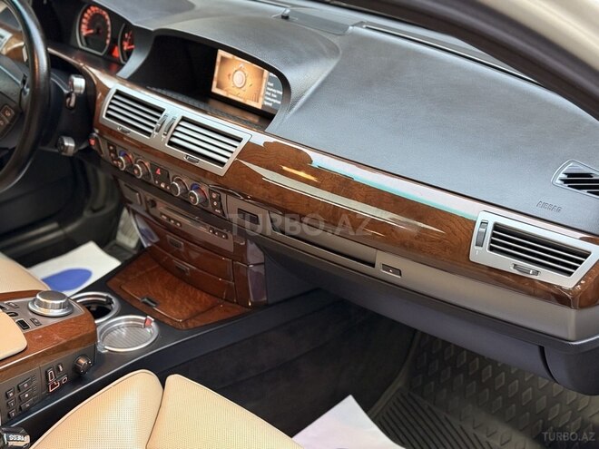 BMW 740 2006, 285,000 km - 4.0 l - Bakı