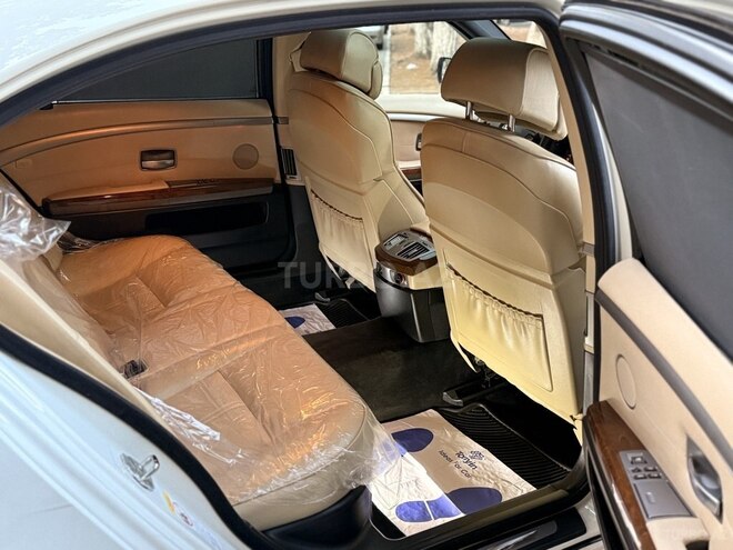 BMW 740 2006, 285,000 km - 4.0 l - Bakı