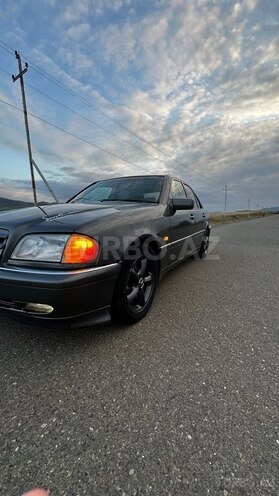 Mercedes C 240 1998, 440,000 km - 2.4 l - Qazax