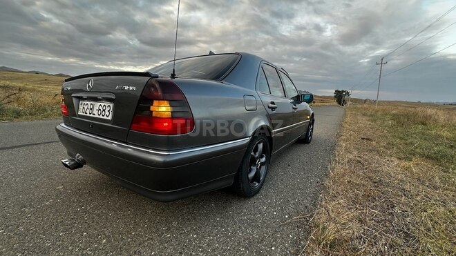 Mercedes C 240 1998, 440,000 km - 2.4 l - Qazax