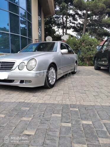 Mercedes E 220 2000, 474,000 km - 2.2 l - Bakı