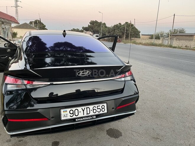 Hyundai Elantra 2024, 28,700 km - 1.5 л - Bakı
