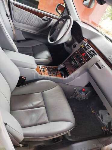 Mercedes E 240 1999, 296,000 km - 2.4 l - Xaçmaz