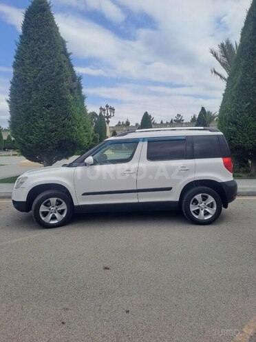 Skoda Yeti 2012, 200,000 km - 1.2 l - Gəncə