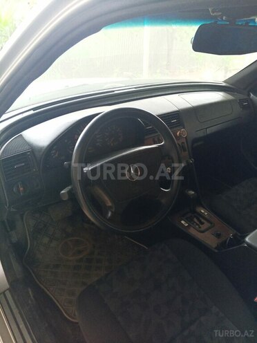 Mercedes C 180 2000, 400,000 km - 1.8 l - Salyan
