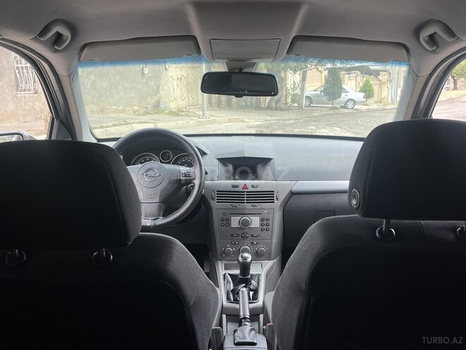 Opel Astra 2006, 240,000 km - 1.4 l - Gəncə