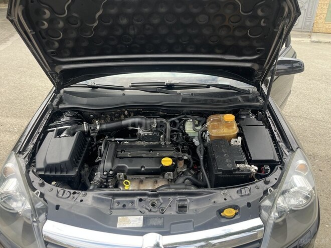 Opel Astra 2006, 240,000 km - 1.4 l - Gəncə