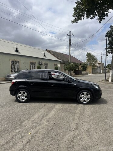 Opel Astra 2006, 240,000 km - 1.4 l - Gəncə