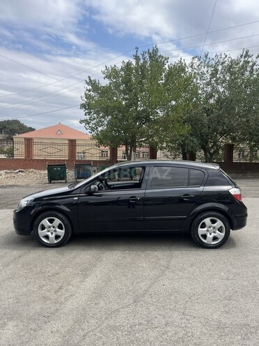 Opel Astra 2006, 240,000 km - 1.4 l - Gəncə