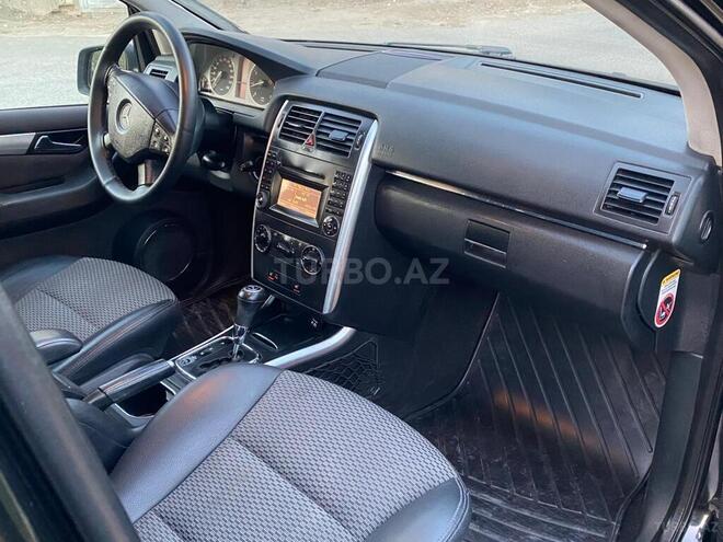 Mercedes B 200 2010, 184,000 km - 2.0 l - Sumqayıt