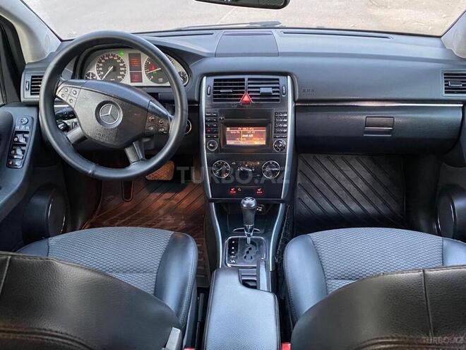 Mercedes B 200 2010, 184,000 km - 2.0 l - Sumqayıt
