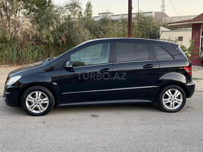 Mercedes B 200 2010, 184,000 km - 2.0 l - Sumqayıt