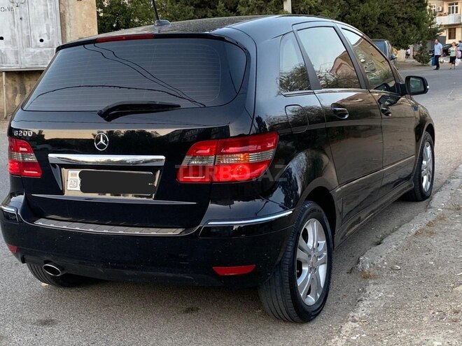 Mercedes B 200 2010, 184,000 km - 2.0 l - Sumqayıt