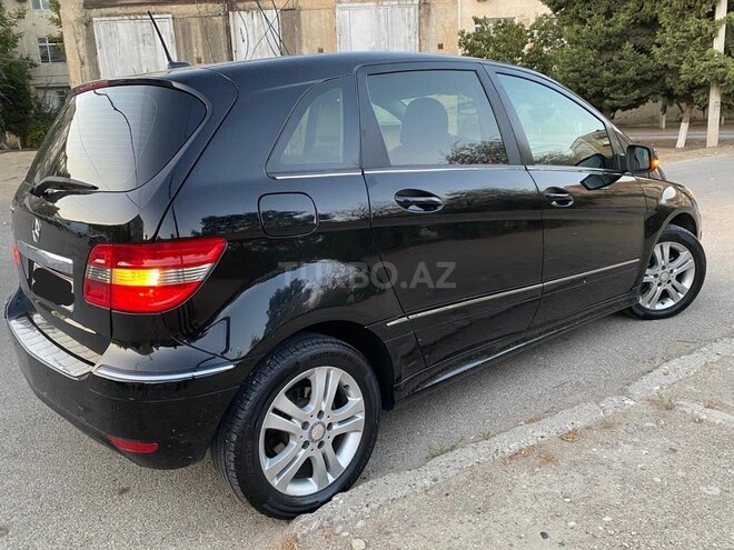 Mercedes B 200 2010, 184,000 km - 2.0 l - Sumqayıt
