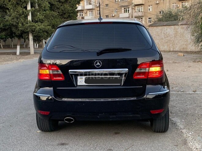 Mercedes B 200 2010, 184,000 km - 2.0 l - Sumqayıt
