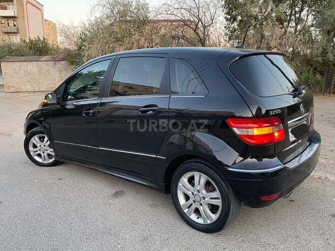 Mercedes B 200 2010, 184,000 km - 2.0 l - Sumqayıt