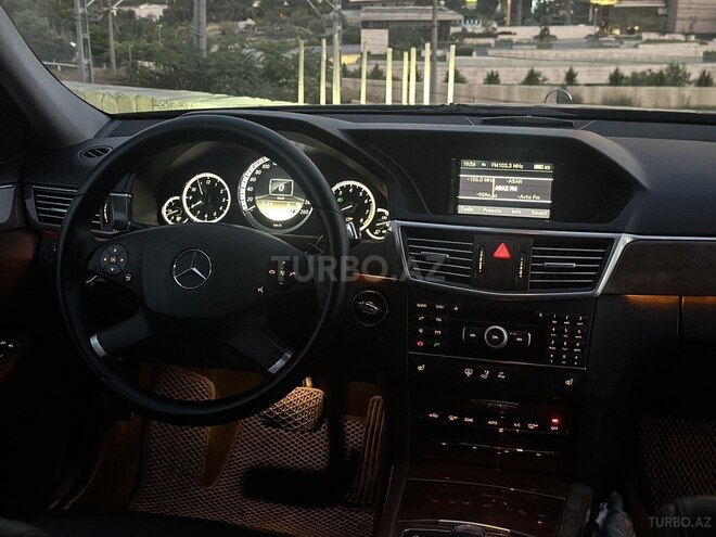Mercedes E 300 2012, 242,000 km - 3.0 l - Bakı