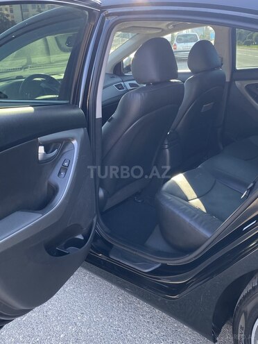 Hyundai Elantra 2015, 151,000 km - 1.8 л - Bakı