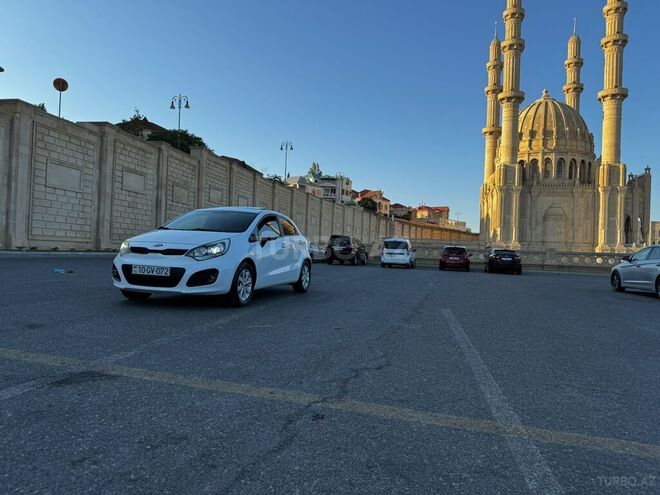 Kia Rio 2013, 218,000 km - 1.4 l - Bakı