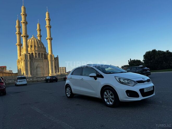 Kia Rio 2013, 218,000 km - 1.4 l - Bakı