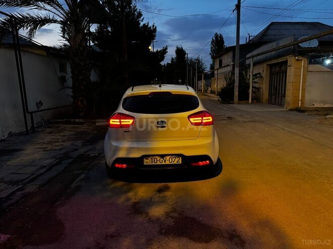 Kia Rio 2013, 218,000 km - 1.4 l - Bakı